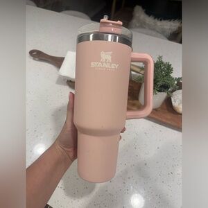 40 oz pink Stanley cup!